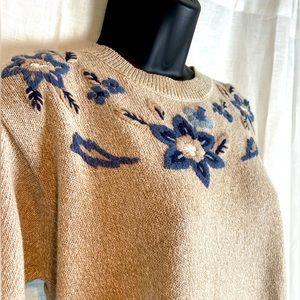 Alfred Dunner| Vintage Floral Appliqué Sweater Heather Tan Cream Boho Preppy